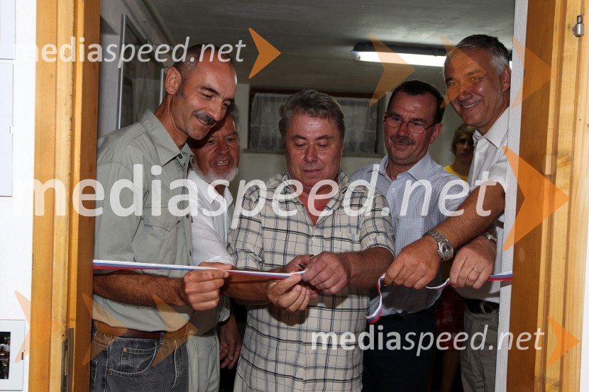 Drago Kolarič ml., Oto Škofič, Albert Kocmut, Franci Tomažič in Danijel StormanAlbert Kocmut, otvoritev spominske speedway sobe