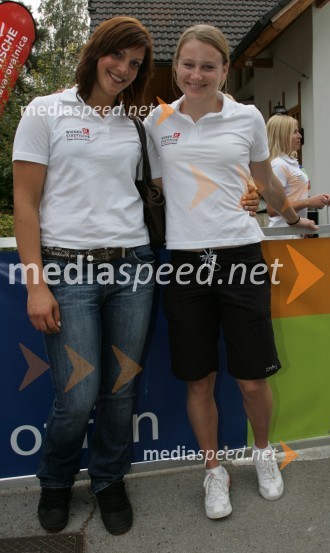 Petra Robnik in Ana Drev, smučarkiPredstavitev in tiskovna konferenca alpske smučarske reprezentance za sezono 2006/07