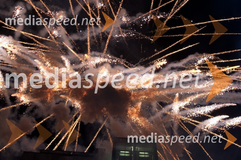 OgnjemetKristalna palača v BTC, otvoritev najvišje stavbe v Sloveniji