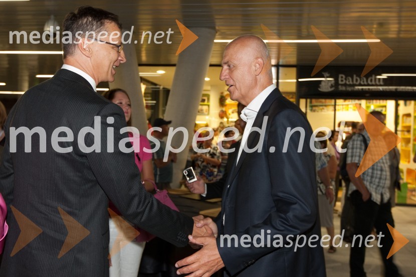 dr. Igor Lukšič, minister za šolstvo in šport in Peter Gabrijelčič, arhitektKristalna palača v BTC, otvoritev najvišje stavbe v Sloveniji