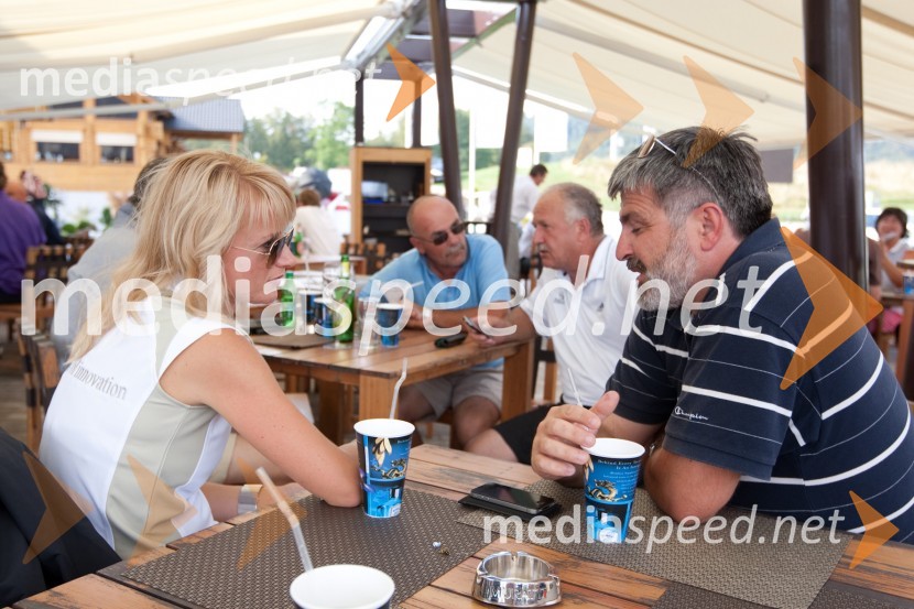 Metka Pevec Kejžar, odnosi z javnostjo Autocommerce in 	Roman Jakič, direktor Zavoda TivoliMercedes Trophy 2011, golf turnir