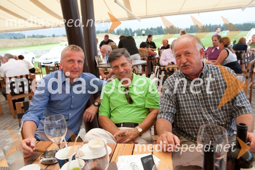 	Igor Geršak, Autocommerce, Robert Žitnik in Drago Banovič, nekdanji direktor Zavoda TivoliMercedes Trophy 2011, golf turnir