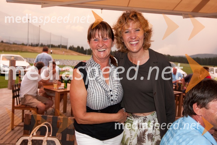 Vera Sraka in Arjana LipovecMercedes Trophy 2011, golf turnir