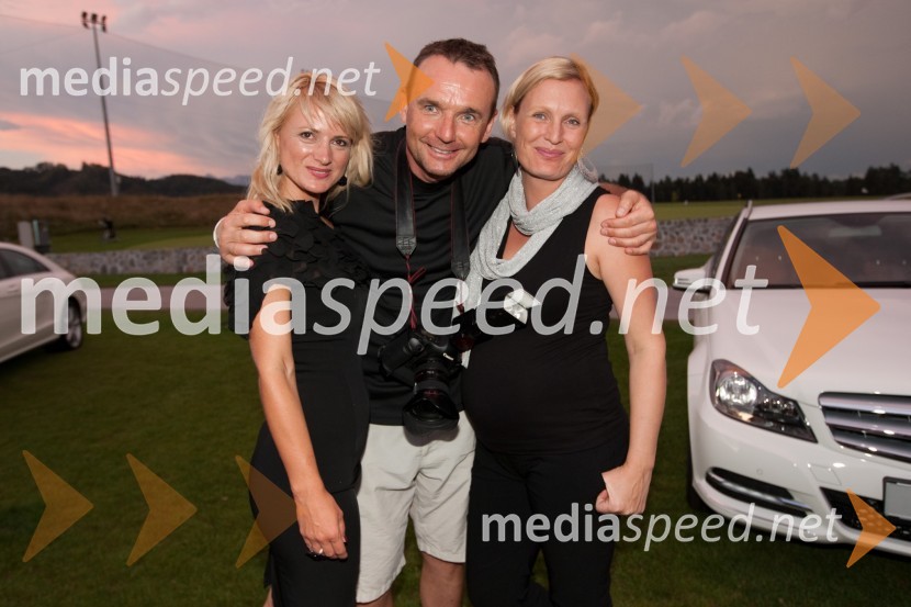 Metka Pevec Kejžar, odnosi z javnostjo Autocommerce, Aleš Fevžer, fotograf in Claudia Lakner, AutocommerceMercedes Trophy 2011, golf turnir
