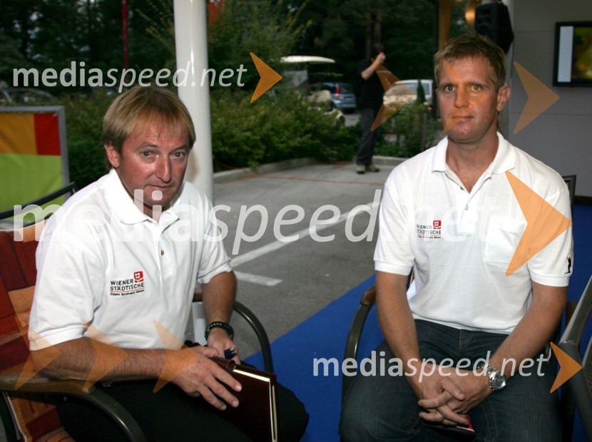 Bojan Križaj in Klemen Bergant, direktor alpskih disciplinPredstavitev in tiskovna konferenca alpske smučarske reprezentance za sezono 2006/07
