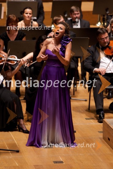 Alyson Cambridge, operna pevkaFestival Ljubljana 2011: Koncert opernih arij