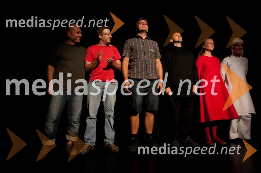 PriklonLaila, premiera v Lutkovnem gledališču Ljubljana