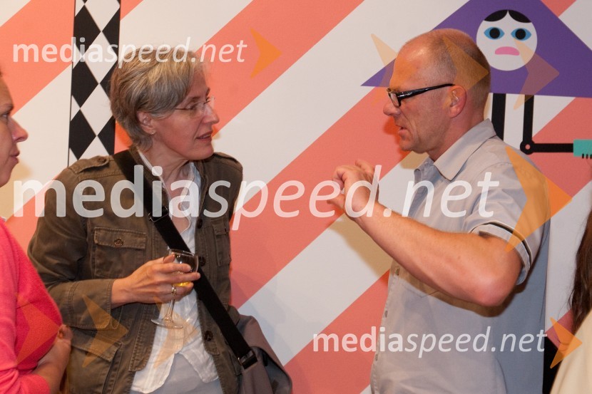 Milena Mileva Blažič, profesorica na pedagoški fakulteti, mestna svetnica in Uroš Korenčan, direktor Lutkovnega gledališča LjubljanaLaila, premiera v Lutkovnem gledališču Ljubljana