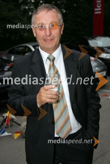 Janez Bukovnik, predsednik uprave Športna loterija d.d.Predstavitev in tiskovna konferenca alpske smučarske reprezentance za sezono 2006/07