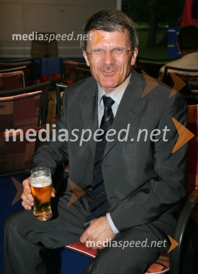 Stanislav Valant, predsednik smučarske zveze SlovenijePredstavitev in tiskovna konferenca alpske smučarske reprezentance za sezono 2006/07