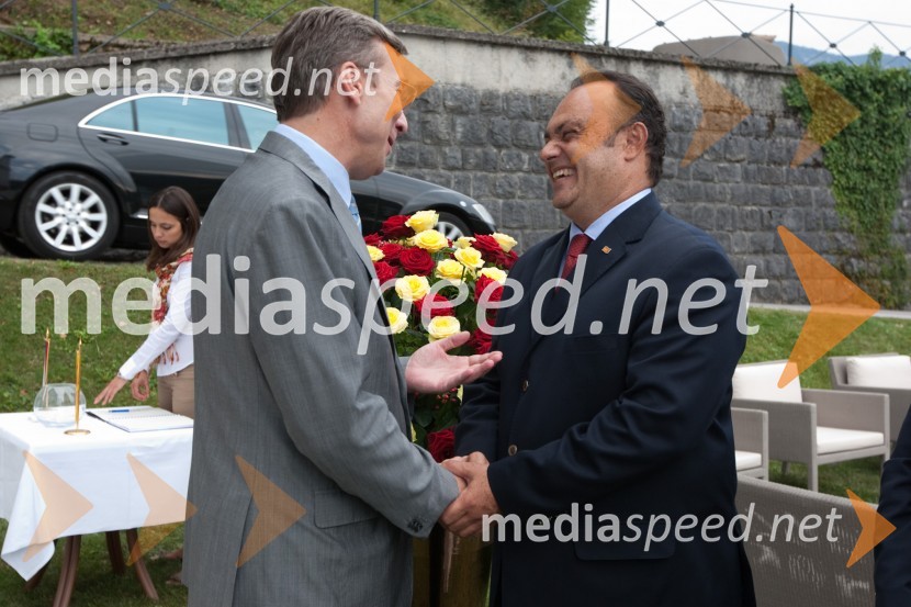 Predrag Filipov, veleposlanik Srbije v Sloveniji in Igor Popov, Veleposlanik Makedonije v SlovenijiSprejem Veleposlaništva Republike Makedonije ob Dnevu neodvisnosti in 20. obletnici Republike Makedonije