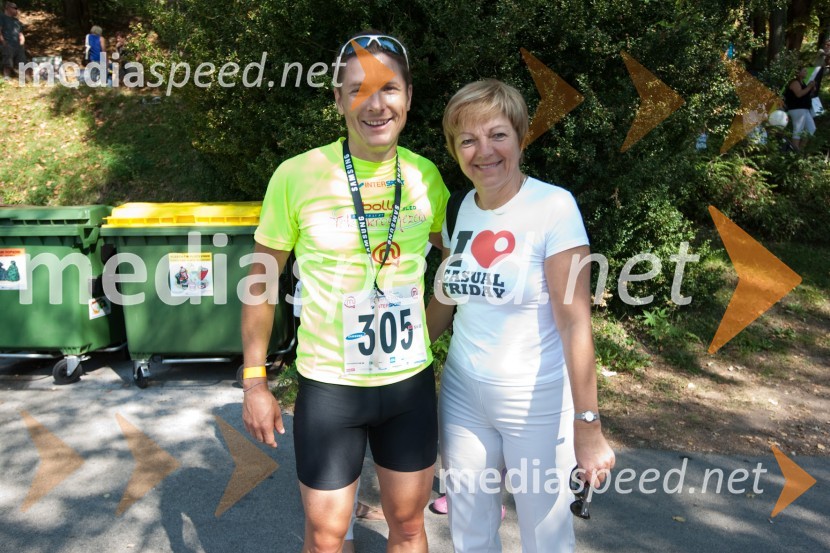 Andraž Vehovar, nekdanji olimpijec in mag. Vojka Ravbar, generalna sekretarka SKBDobrodelni tek okoli Blejskega jezera 2011
