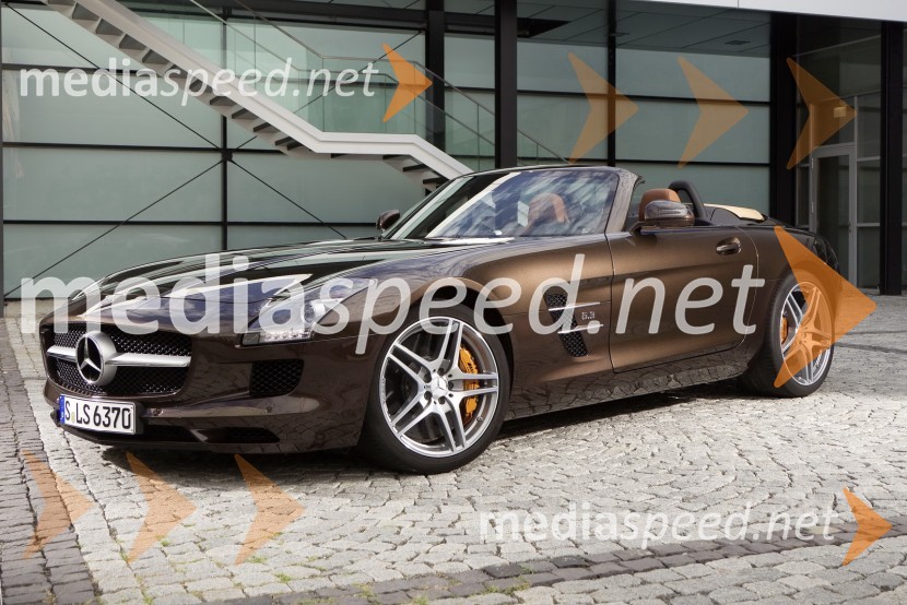 Mercedez-Benz SLS AMGIAA 2011 Frankfurt (I - O) letošnje jesenske avtomobilske novosti po abecednem redu
