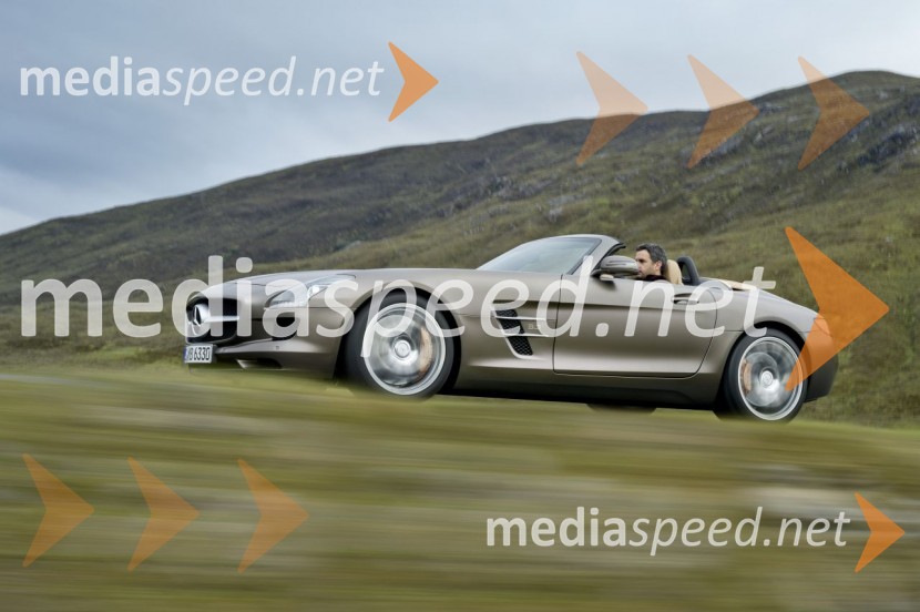 Mercedez-Benz SLS AMG roadsterIAA 2011 Frankfurt (I - O) letošnje jesenske avtomobilske novosti po abecednem redu