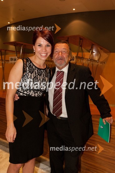 Ana Kržišnik, dramaturginja in Sergej Ferrari, igralecKdor sam do večera potuje skozi svet, premiera SNG Nova Gorica