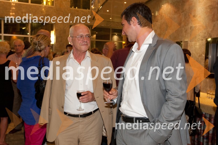 Bine Matoh, igralec in Primož NemecKdor sam do večera potuje skozi svet, premiera SNG Nova Gorica