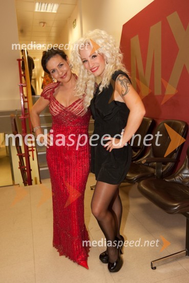 Darja Švajger, pevka in Alya, pevkaSlovenska popevka 2011