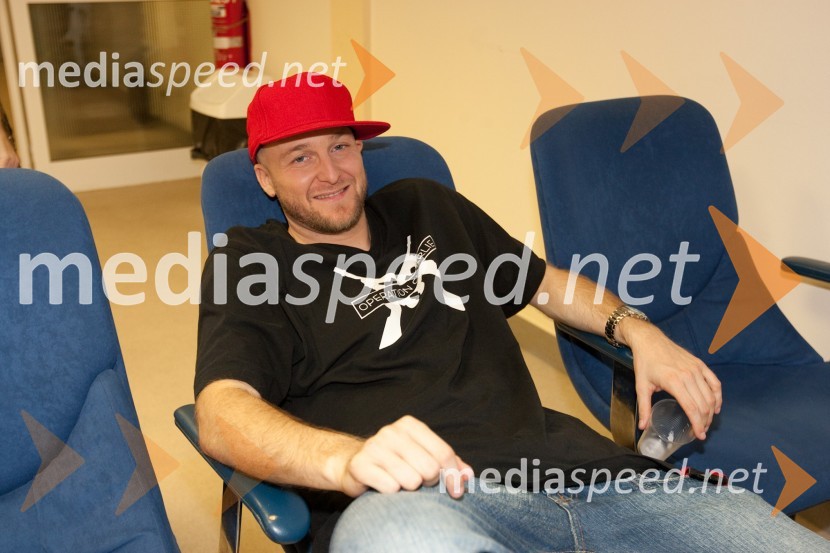 Murat, glasbenikSlovenska popevka 2011