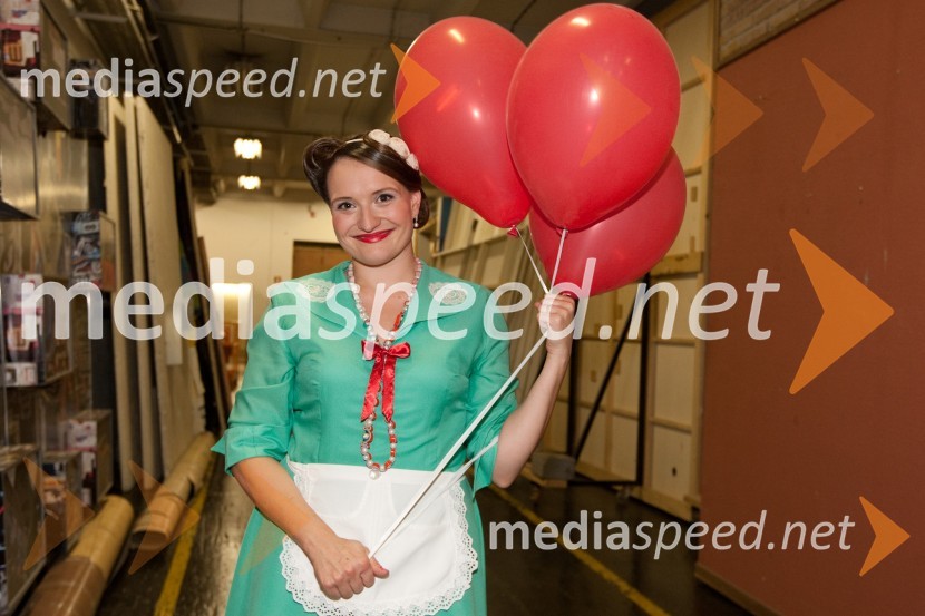 Bilbi, pevkaSlovenska popevka 2011