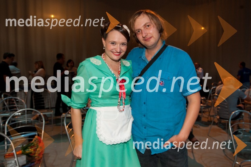 Maja Pihler Stremecki-Bilbi, pevka in Gregor StremeckiSlovenska popevka 2011