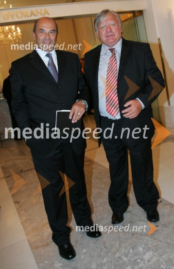 Dr. Roman Glaser, direktor Perutnine Ptuj in Tone Partljič, predsednik Sveta Borštnikovega srečanjaArhitektura tišine, premiera baleta SNG Maribor