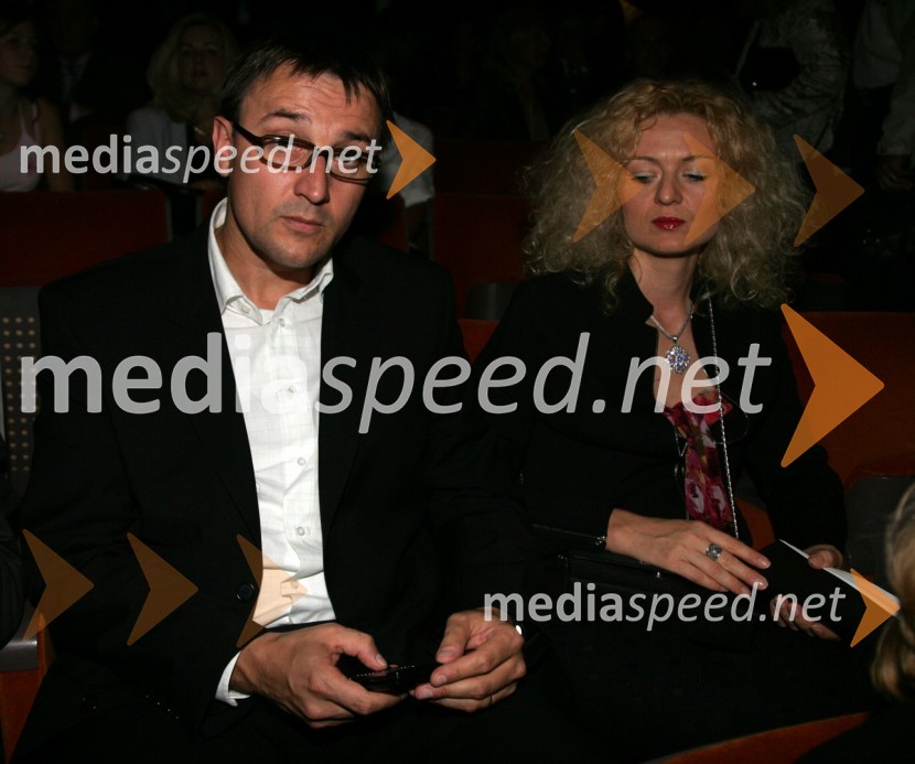 Igor Marinšek, direktor Pravno-kadrovskega področja družbe Mobitel z ženo NatašoArhitektura tišine, premiera baleta SNG Maribor