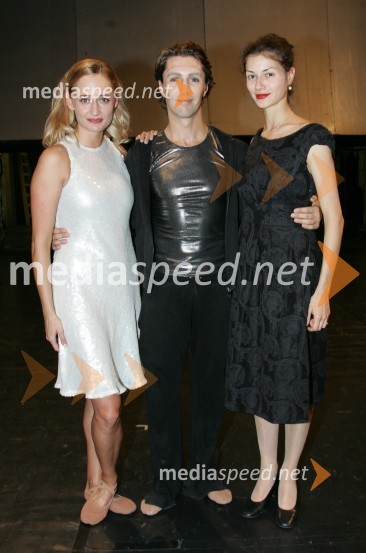 Valentina Turcu in Bojana Nenadović Otrin, balerini ter Edward Clug, vodja baleta SNG MariborArhitektura tišine, premiera baleta SNG Maribor