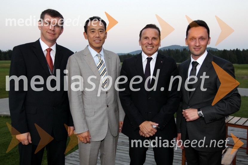 Martin Logar, direktor družbe Summit Avto, Nakagawa Hiroshi, izvršni direktor Summit Avta, Mitja Otorepec, direktor Summit leasing Slovenija in David Jurič, generalni direktor Summit motors LjubljanaRange Rover Evoque, VIP predstavitev