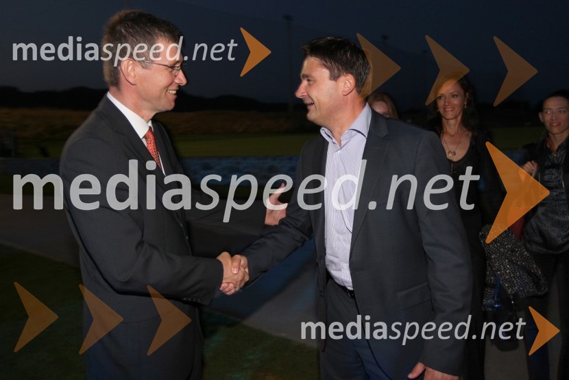 Martin Logar, direktor družbe Summit Avto in Boštjan Trilar, direktor Toyota SlovenijaRange Rover Evoque, VIP predstavitev