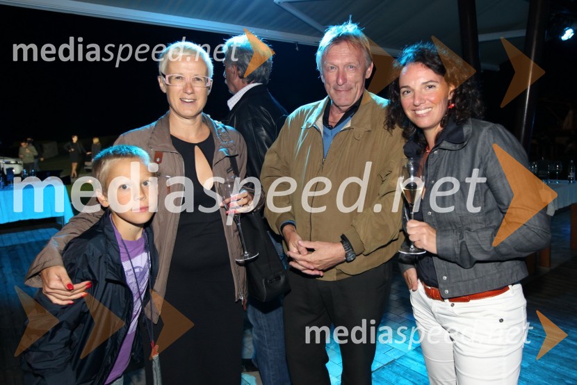 Luka Kebe, Maja Kebe, Stane Klešnik in Tina FilipanRange Rover Evoque, VIP predstavitev