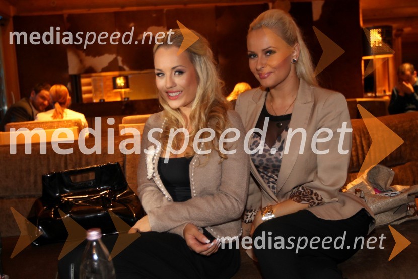 Katarina Benček, tv voditeljica in Doroteja PrimožičRange Rover Evoque, VIP predstavitev