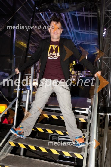 Omar Naber, glasbenik21. Obletnica skupine Victory