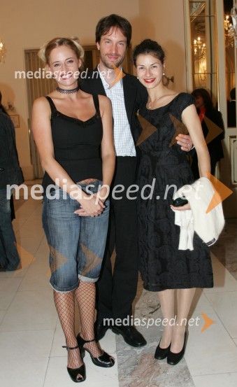 Baletniki Valentina Turcu ter Jaš Otrin z ženo Bojano Nenadović OtrinArhitektura tišine, premiera baleta SNG Maribor