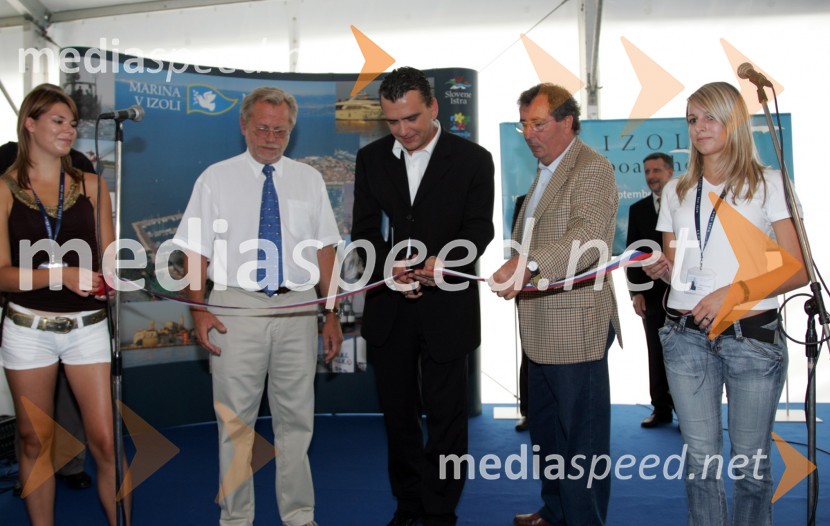Dušan Bajc, direktor podjetja Exponautic d.o.o., ki je organizator sejma, Sašo Peče, podpredsednik državnega zbora ter poslanec SNS in Enriko Galaš, direktor podjetja Porting d.o.o.Otvoritev Navtičnega salona