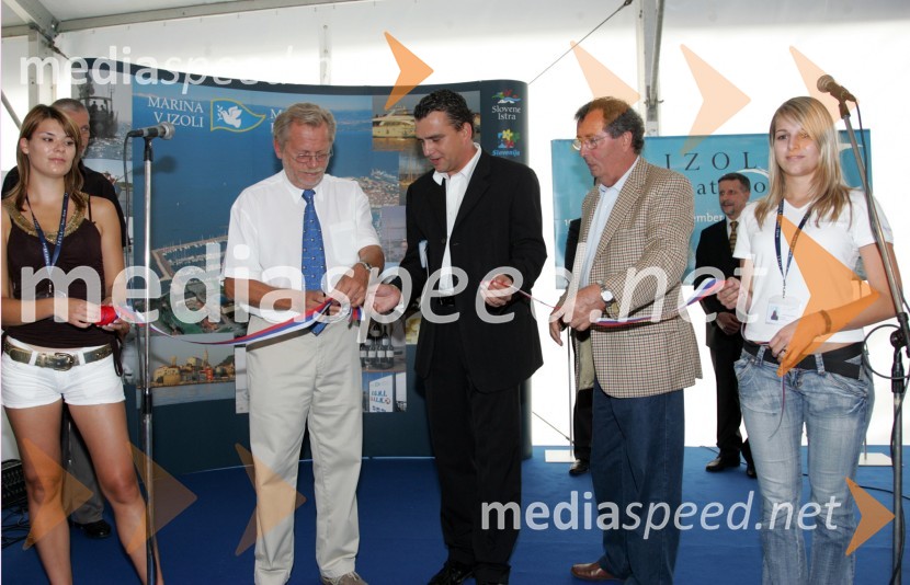 Dušan Bajc, direktor podjetja Exponautic d.o.o., ki je organizator sejma, Sašo Peče, podpredsednik državnega zbora ter poslanec SNS in Enriko Galaš, direktor podjetja Porting d.o.o.Otvoritev Navtičnega salona