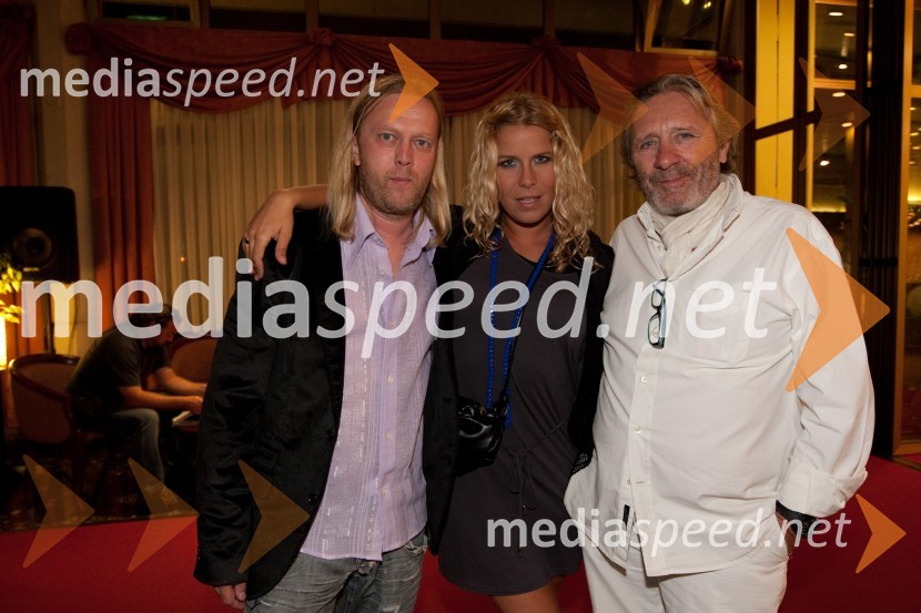 Matjaž Javšnik, igralec, Anika Horvat, pevka in Janez Suhadolčan-Suhi, akademski slikar14. festival slovenskega filma, zaključek