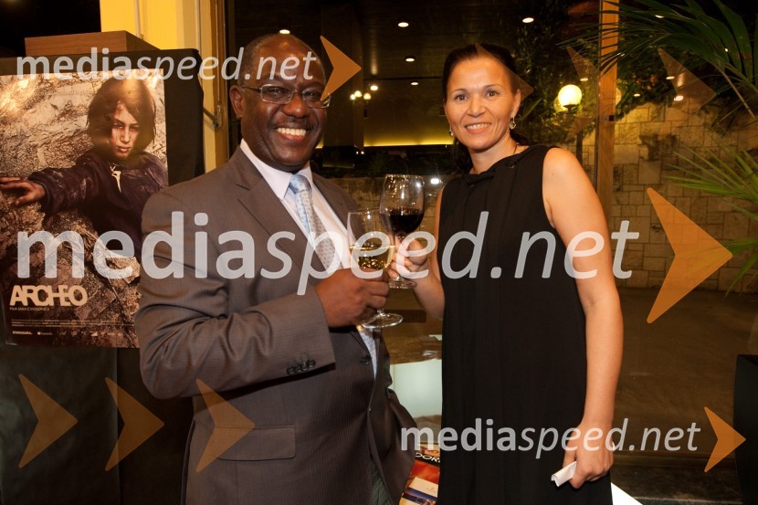 Peter Bossman, župan občine Piran in Marija Marđonović, direktorica Festivala slovenskega filma14. festival slovenskega filma, zaključek