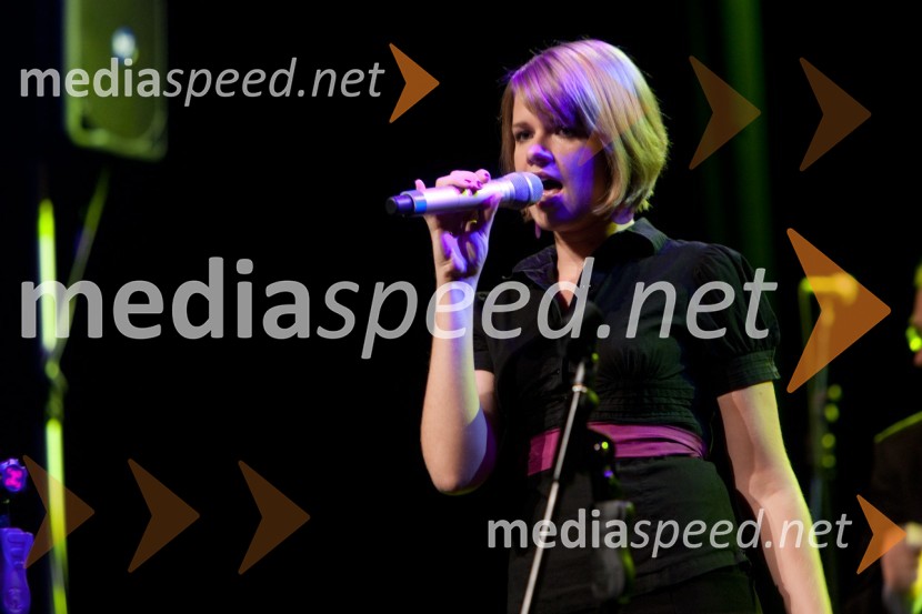 	Perpetuum JazzilePerpetuum Jazzile in Vocal Six, koncert