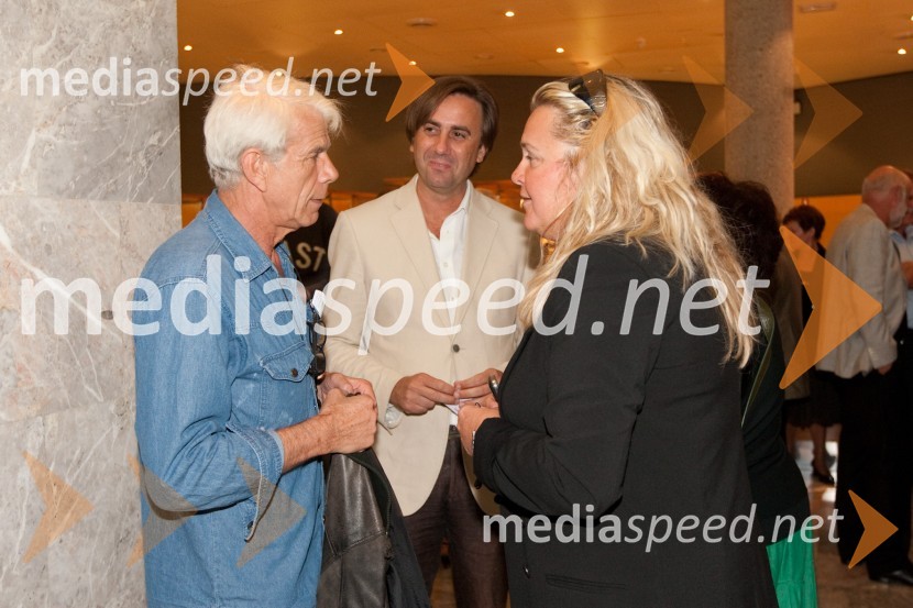 Ivo Barišič, igralec, Dragan Klarica, gledališče Koper in Katja Pegan, direktorica gledališča KoperHlapci, premiera v SNG Nova Gorica