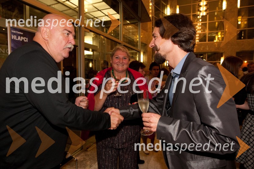 Peter Gombač, oče glasbenika Boštjana Gombača in Vasko Atanasovski, glasbenikHlapci, premiera v SNG Nova Gorica