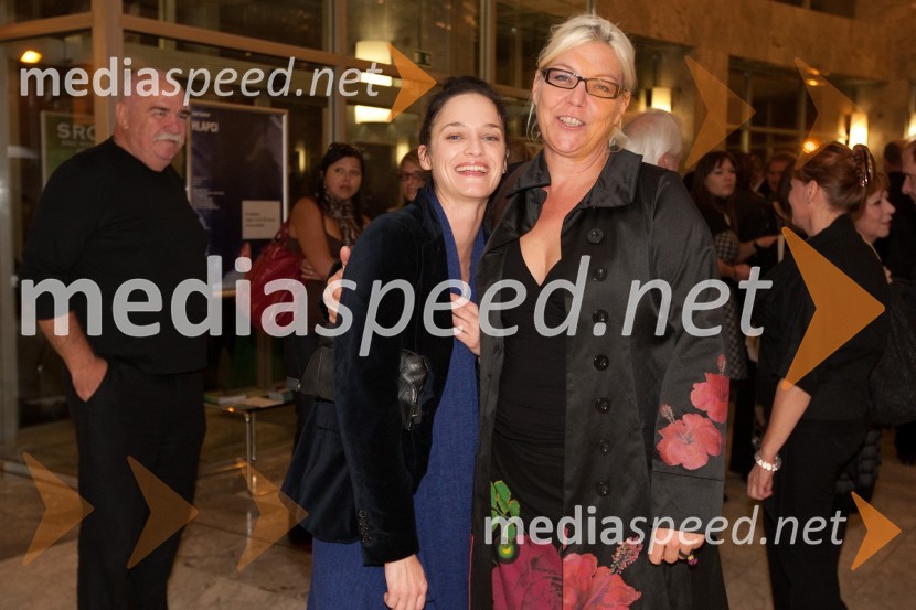 	Vesna Vončina, igralka in Neda Rusjan Bric, igralka, režiserkaHlapci, premiera v SNG Nova Gorica