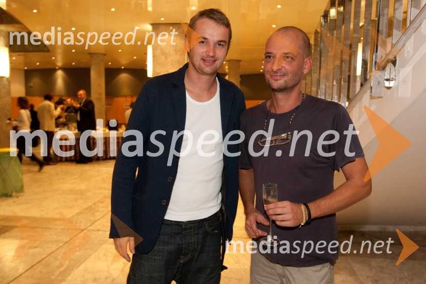 Kristijan Guček, igralec in Miha Golob, režiserHlapci, premiera v SNG Nova Gorica