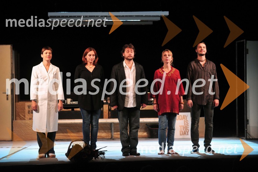 Priklon igralcev komedijeMoje bivše, moji bivši, premiera v SLG Celje