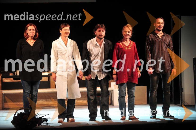 Priklon igralcev komedijeMoje bivše, moji bivši, premiera v SLG Celje