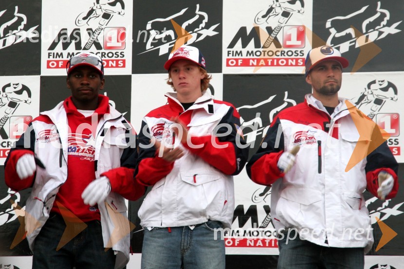 Ekipa ZDA: James Stewart, Ryan Villopoto in Ivan TedescoMOTOKROS, Pokal narodov 2006, Winchester, Velika Britanija - tiskovna konferenca in predstavitev tekmovalcev