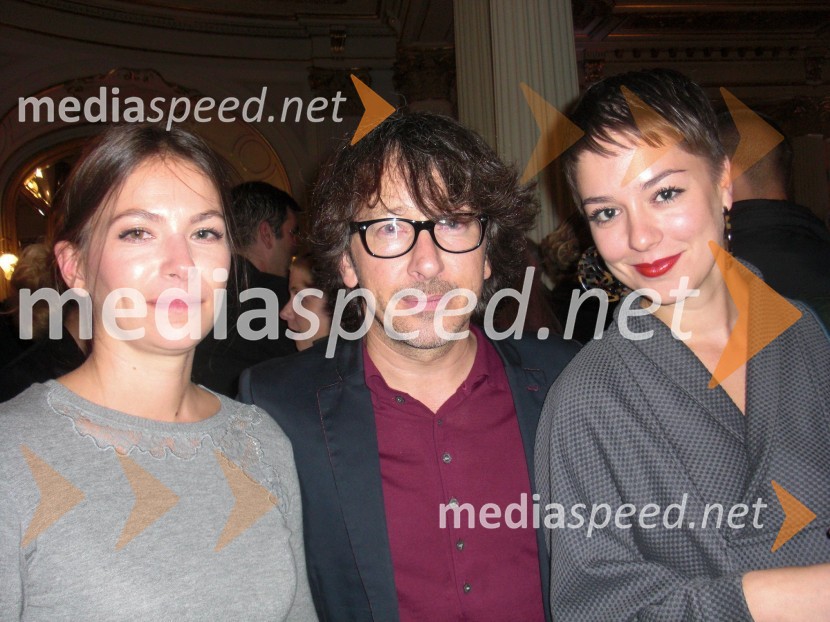 ..., Aljoša Rebolj, fotograf, ...Vojna in mir, premiera Tomaža Pandurja v HNK Zagreb