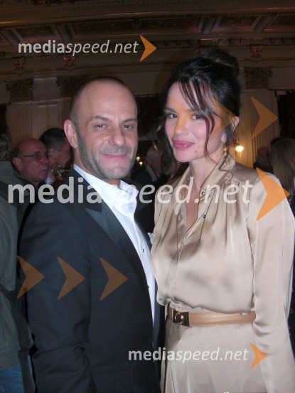 Tomaž Pandur, režiser in Severina, hrvaška pevkaVojna in mir, premiera Tomaža Pandurja v HNK Zagreb