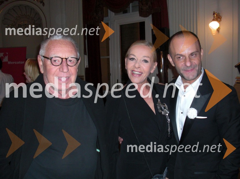 Dušan Jovanovič, režiser, Milena Zupančič, igralka in Tomaž Pandur, režiserVojna in mir, premiera Tomaža Pandurja v HNK Zagreb