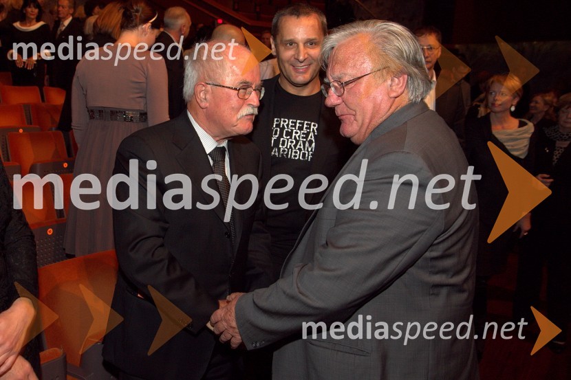 Dr. Boštjan Žekš, minister za Slovence v zamejstvu in Tone Partljič, pisatelj in scenaristBorštnikov prstan prejela Milada Kalezić