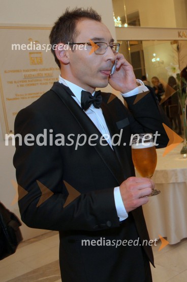 Tadej Toš, povezovalec prireditveBorštnikov prstan prejela Milada Kalezić